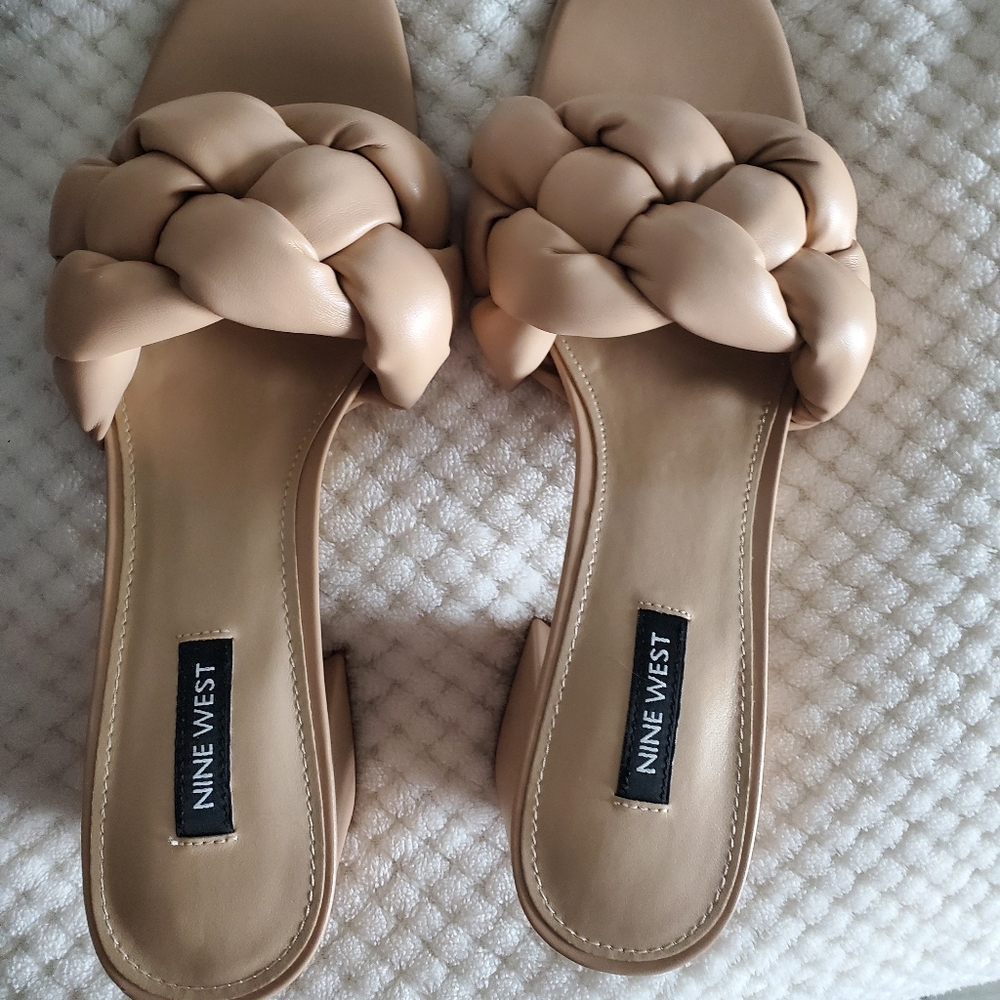 Nine West tan braided sandal size 9.5 NIB